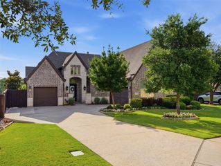1221 Falcon Drive, Grapevine, TX 76051