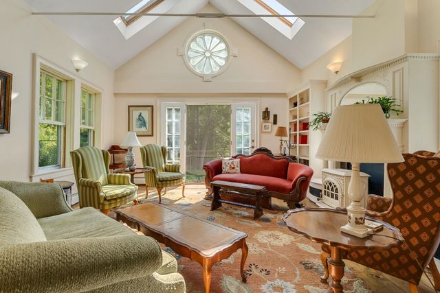 16 Church Street, Woodstock, VT 05091