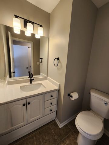 2105 Glasgow Court 2105, Hanover Park, IL 60133