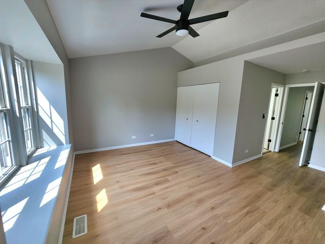 2105 Glasgow Court 2105, Hanover Park, IL 60133