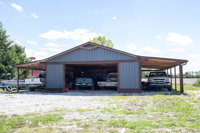 783 W 850 N, Fortville, IN 46040