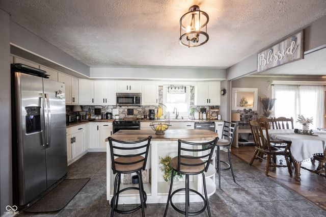 783 W 850 N, Fortville, IN 46040