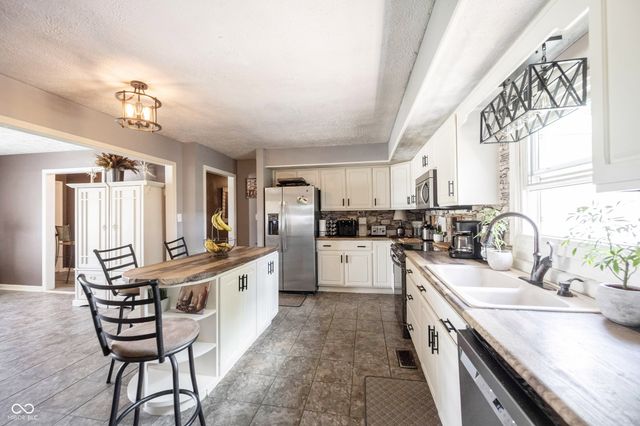 783 W 850 N, Fortville, IN 46040