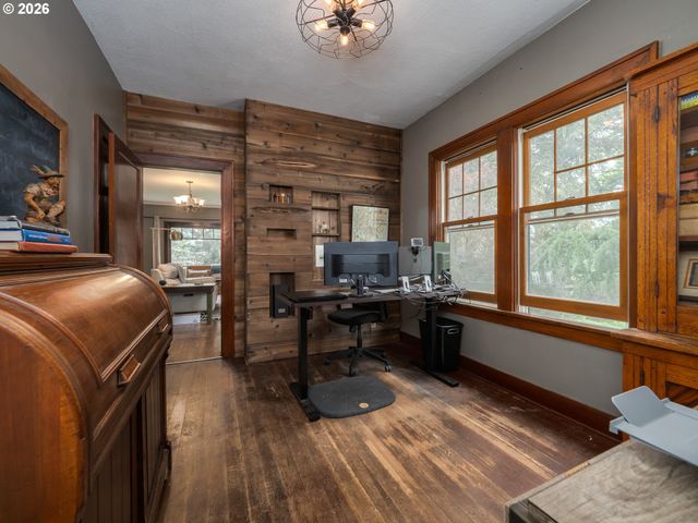 24305 Ne HIGHWAY 240, Newberg, OR 97132