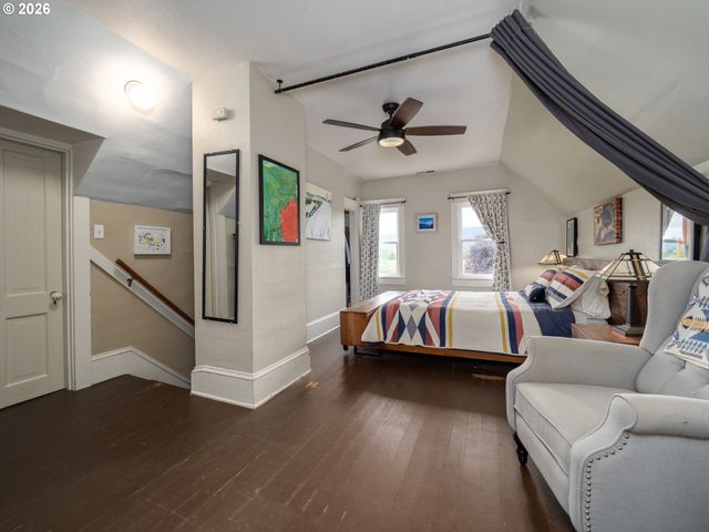 24305 Ne HIGHWAY 240, Newberg, OR 97132