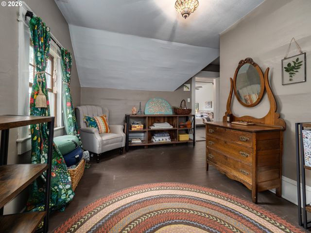 24305 Ne HIGHWAY 240, Newberg, OR 97132