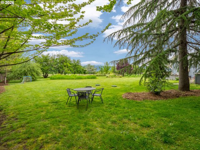 24305 Ne HIGHWAY 240, Newberg, OR 97132