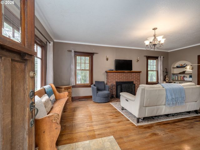 24305 Ne HIGHWAY 240, Newberg, OR 97132