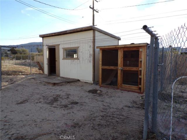 6810 Maude Adams, 29 Palms, CA 92277