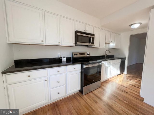 6352 SHAUNDALE DR, Springfield, VA 22152