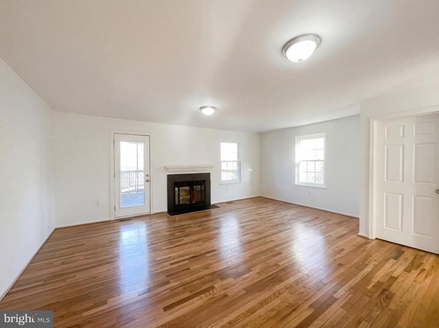 6352 SHAUNDALE DR, Springfield, VA 22152