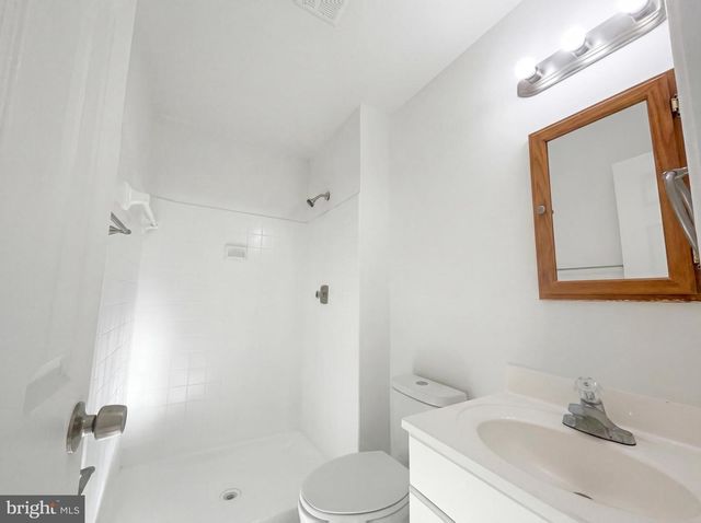 6352 SHAUNDALE DR, Springfield, VA 22152