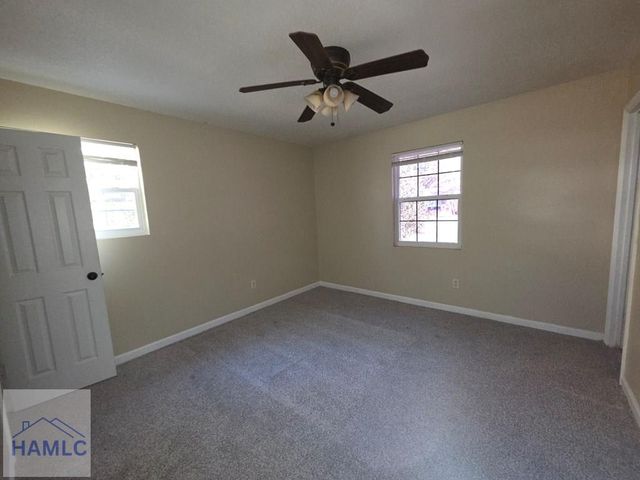 621 Parker Drive, Hinesville, GA 31313