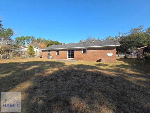 621 Parker Drive, Hinesville, GA 31313