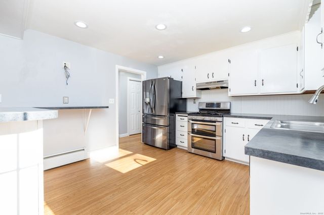 65 Andover Road, East Hartford, CT 06108