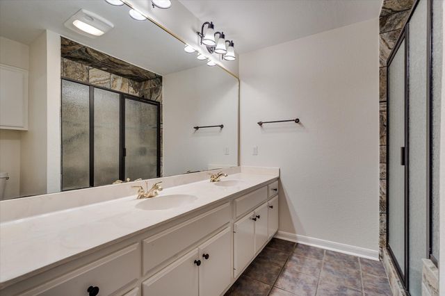 134 Laumaia LN, Bastrop, TX 78602