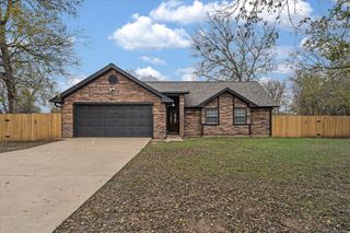 134 Laumaia LN, Bastrop, TX 78602