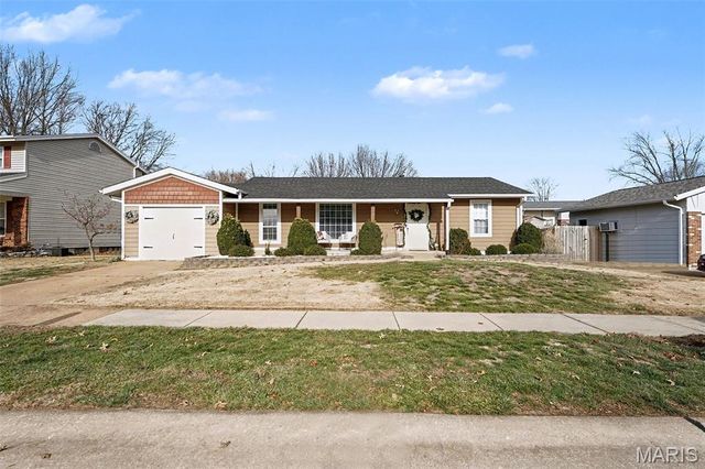 1321 Green Mist Drive, Fenton, MO 63026