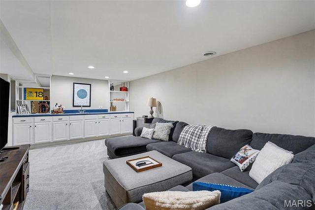 1321 Green Mist Drive, Fenton, MO 63026