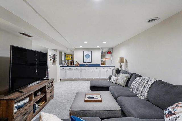 1321 Green Mist Drive, Fenton, MO 63026