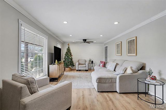 1321 Green Mist Drive, Fenton, MO 63026