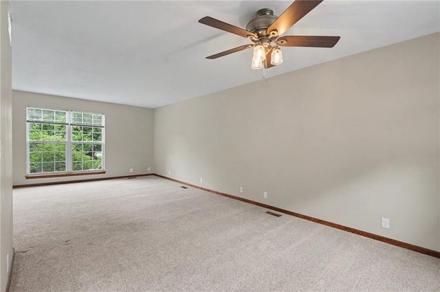 3011 Tomahawk Drive, Lawrence, KS 66049