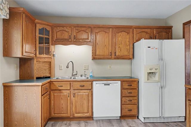 3011 Tomahawk Drive, Lawrence, KS 66049