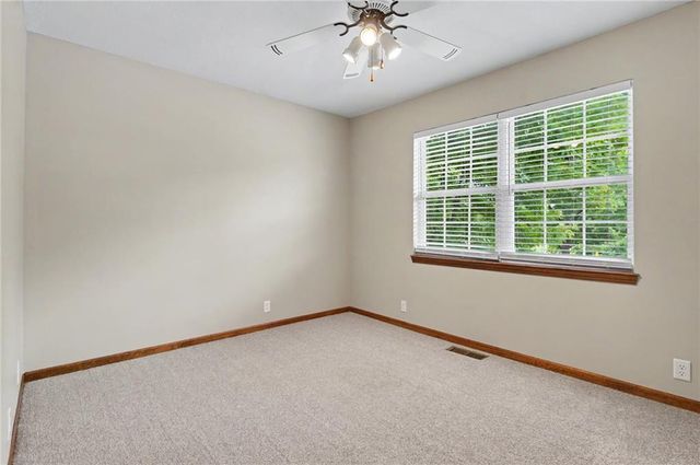 3011 Tomahawk Drive, Lawrence, KS 66049