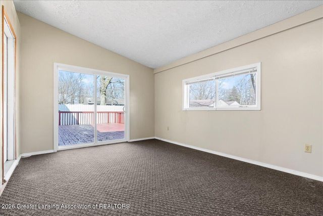 3117 Lawdor Road, Lansing, MI 48911