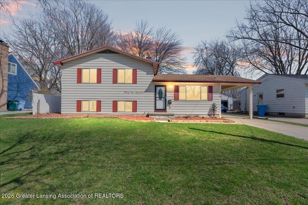 3117 Lawdor Road, Lansing, MI 48911