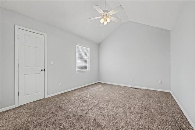 1330 NW Jefferson Court, Blue Springs, MO 64015