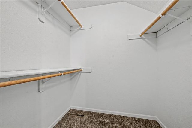 1330 NW Jefferson Court, Blue Springs, MO 64015