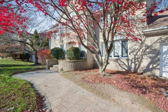 33 Continental Rd, Parsippany-troy Hills Twp., NJ 07950