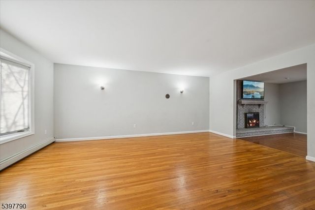 33 Continental Rd, Parsippany-troy Hills Twp., NJ 07950