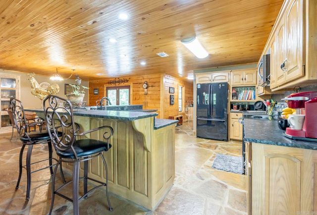 157 Austins Lane, Jessieville, AR 71949