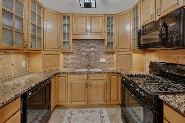 703 Mount Carmel Pl, Nashville, TN 37205