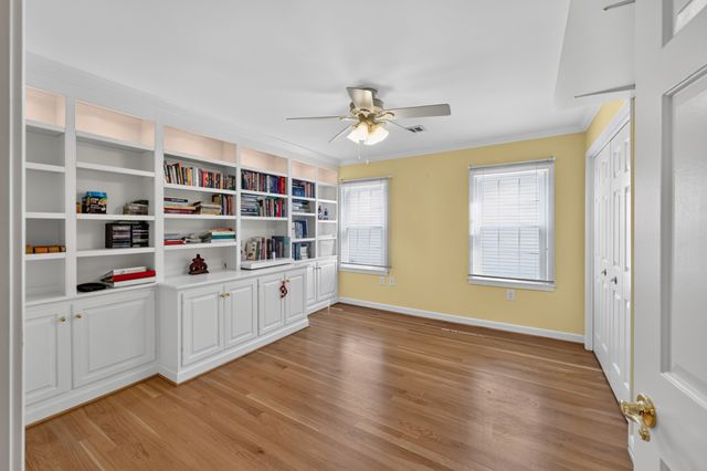 703 Mount Carmel Pl, Nashville, TN 37205