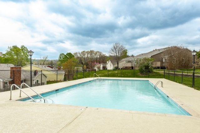 703 Mount Carmel Pl, Nashville, TN 37205