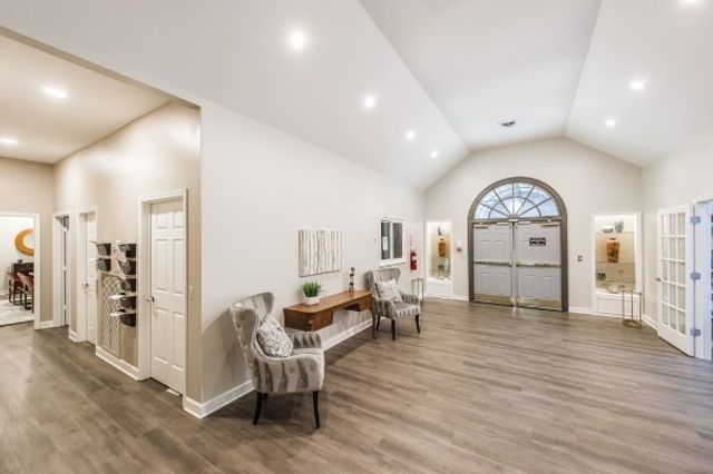 703 Mount Carmel Pl, Nashville, TN 37205