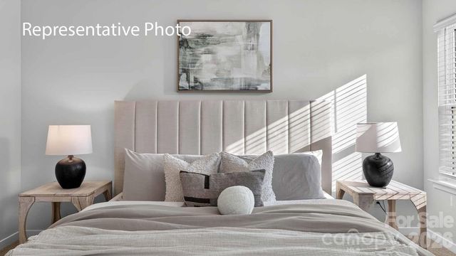 2137 10th Street SE, Hickory, NC 28602