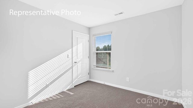 2137 10th Street SE, Hickory, NC 28602