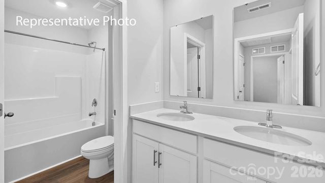 2137 10th Street SE, Hickory, NC 28602