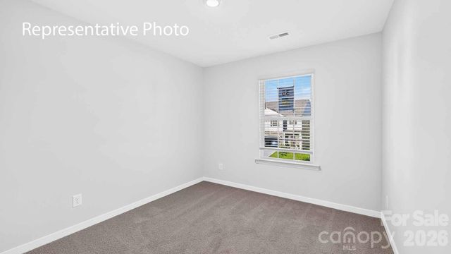 2137 10th Street SE, Hickory, NC 28602
