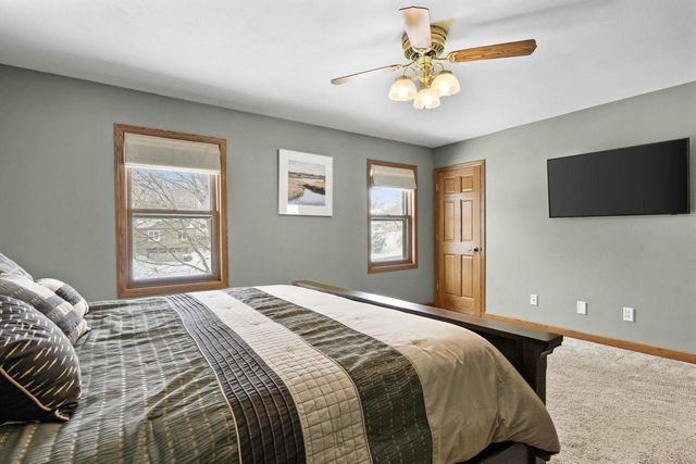 3334 Swinburne Drive, Mcfarland, WI 53558