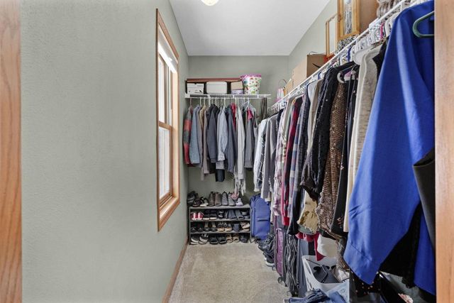 3334 Swinburne Drive, Mcfarland, WI 53558