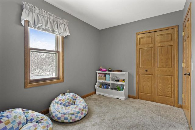 3334 Swinburne Drive, Mcfarland, WI 53558