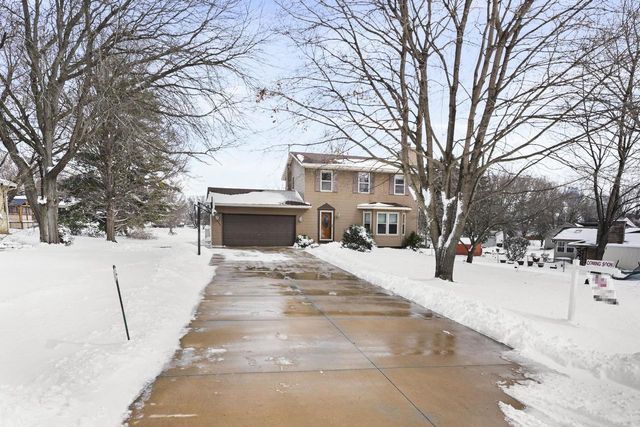 3334 Swinburne Drive, Mcfarland, WI 53558
