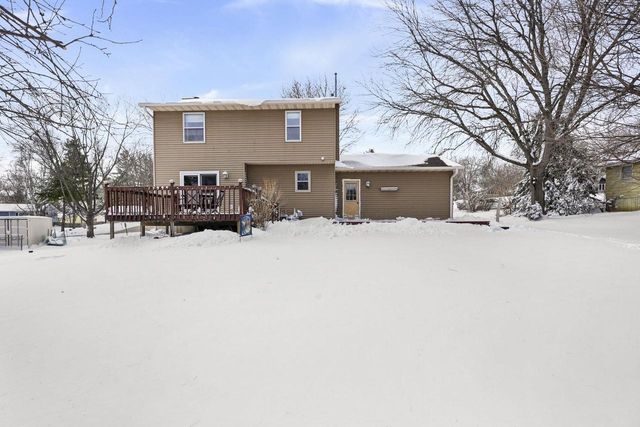 3334 Swinburne Drive, Mcfarland, WI 53558