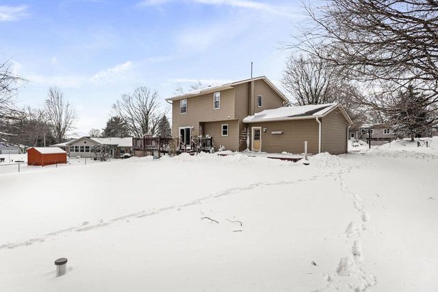 3334 Swinburne Drive, Mcfarland, WI 53558