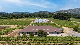 9790 East Rd, Redwood Valley, CA 95470